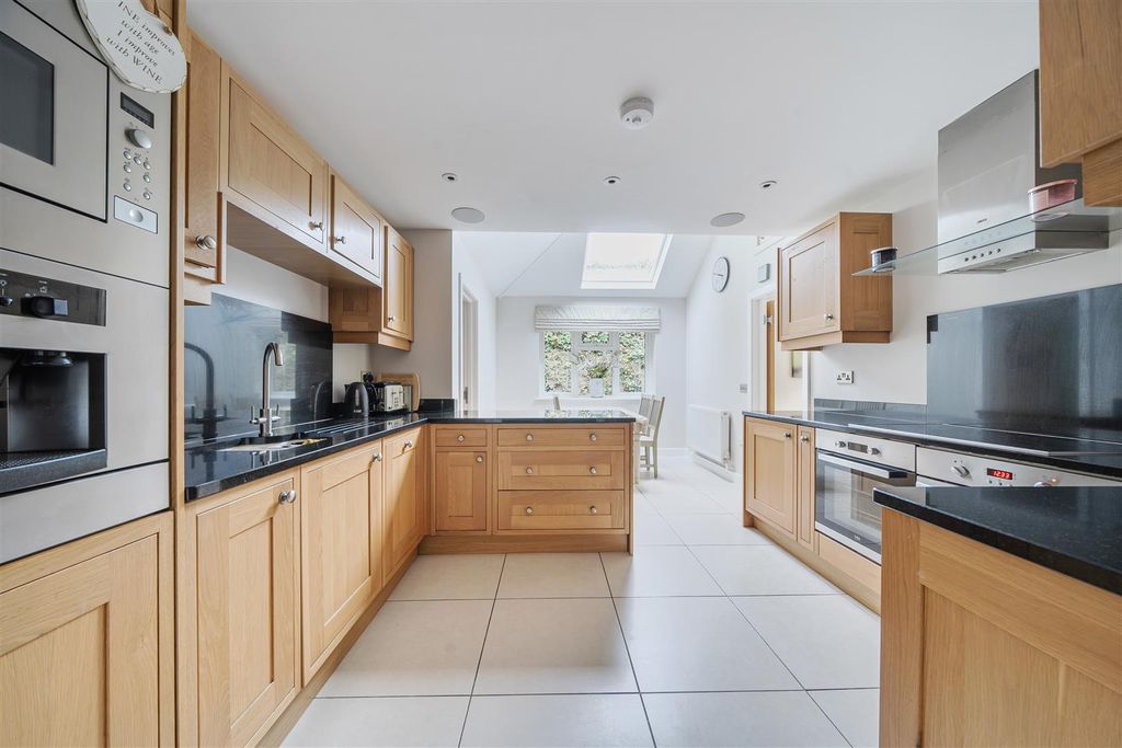 Property photo 3 of 20 1361237-17-68Dd471A8580B.Jpg