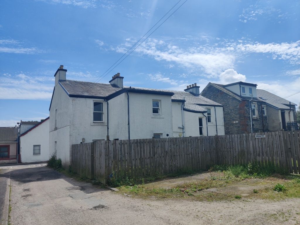 Property photo 3 of 16