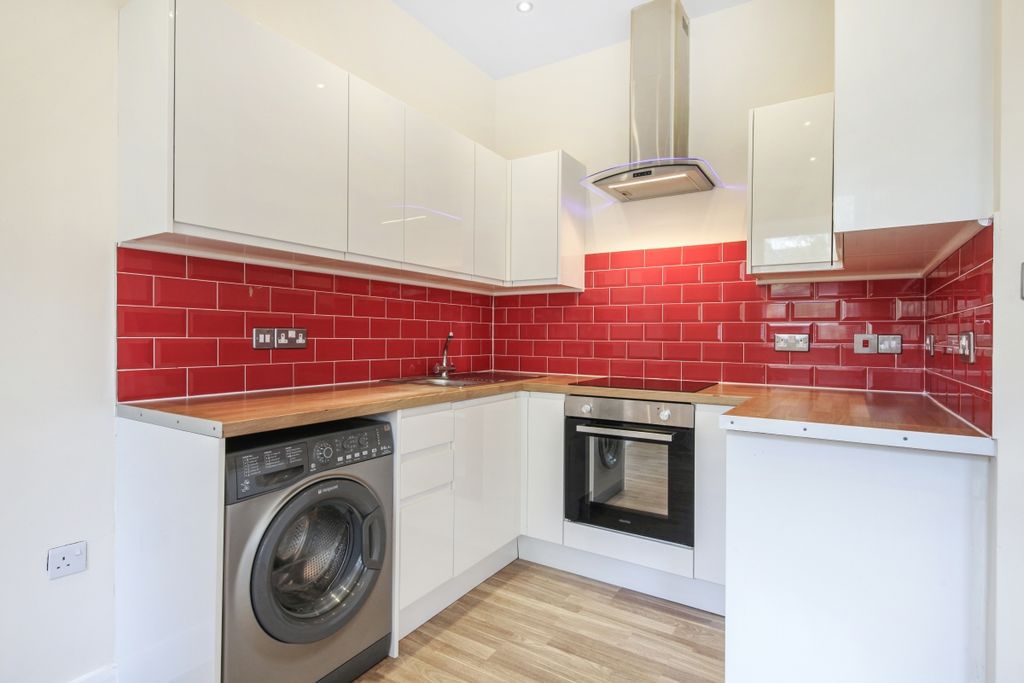 Property photo 2 of 7