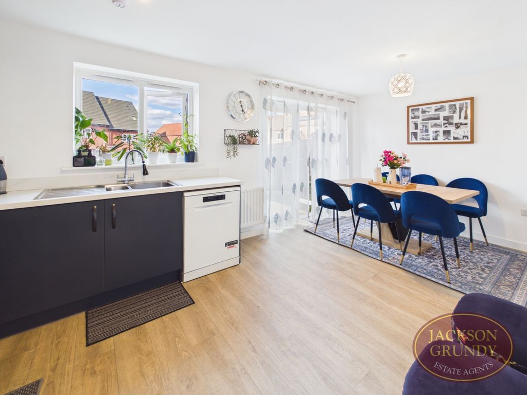 Property photo 3 of 16 Marram Crescent