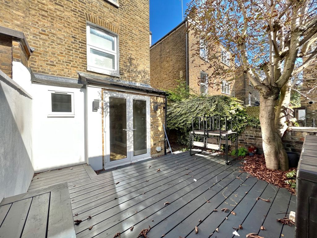 Property photo 3 of 14 Gallery