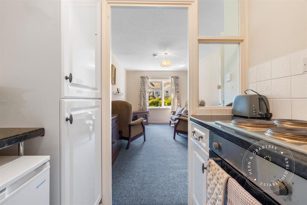 Property photo 3 of 19 Western-Court-12.Jpg