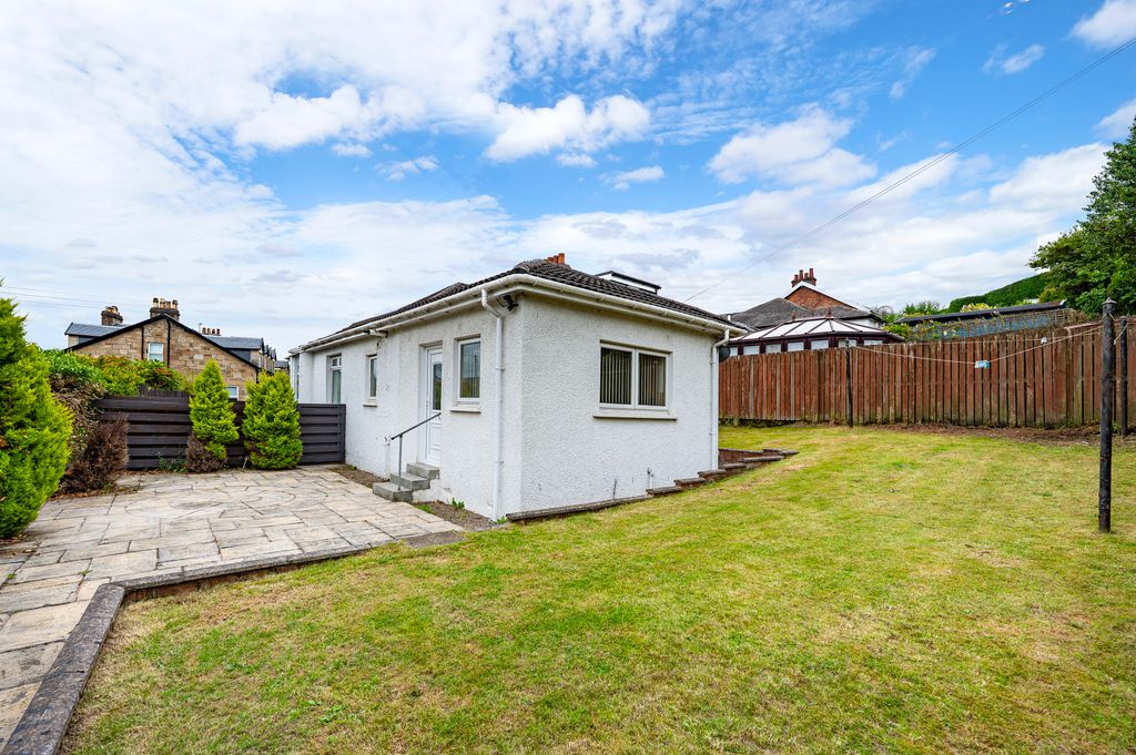 Property photo 2 of 38