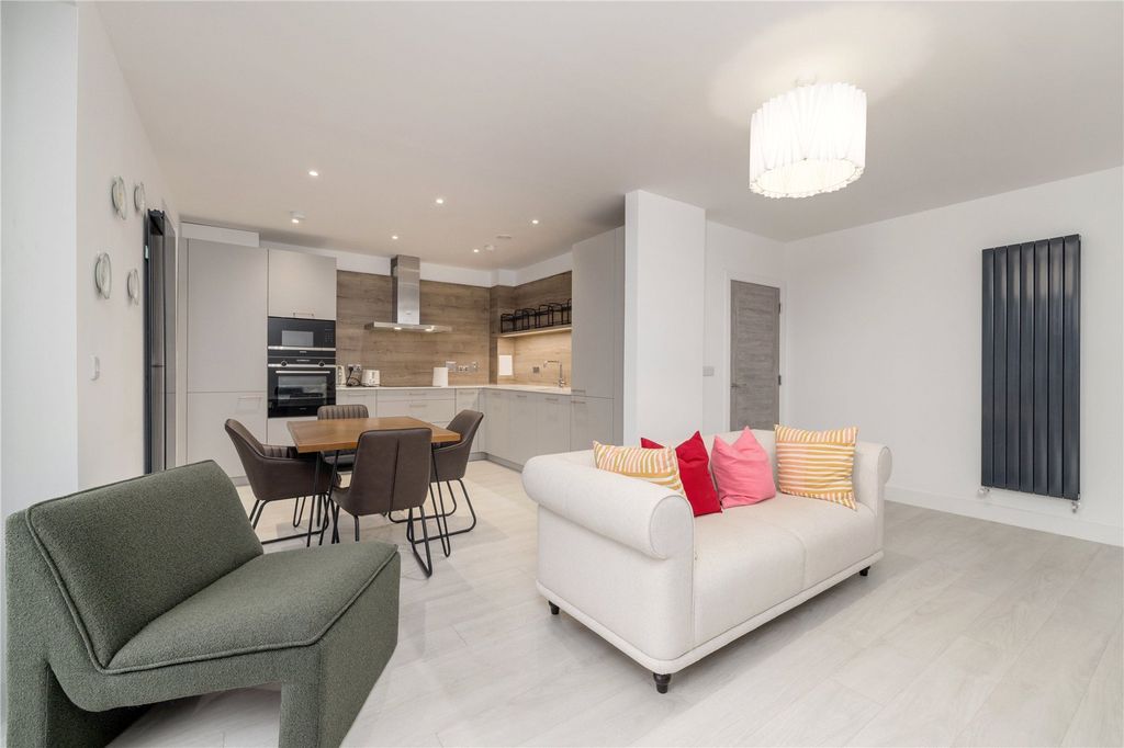 Property photo 3 of 25 Picture No. 33