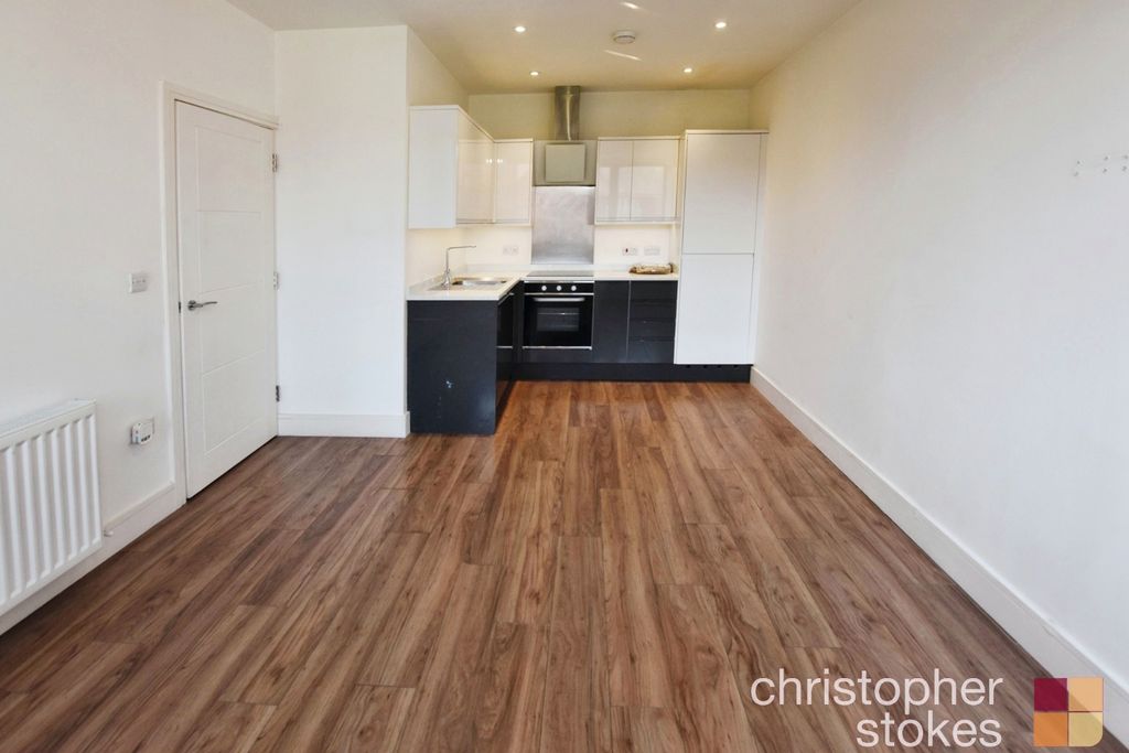 Property photo 2 of 11 3490893