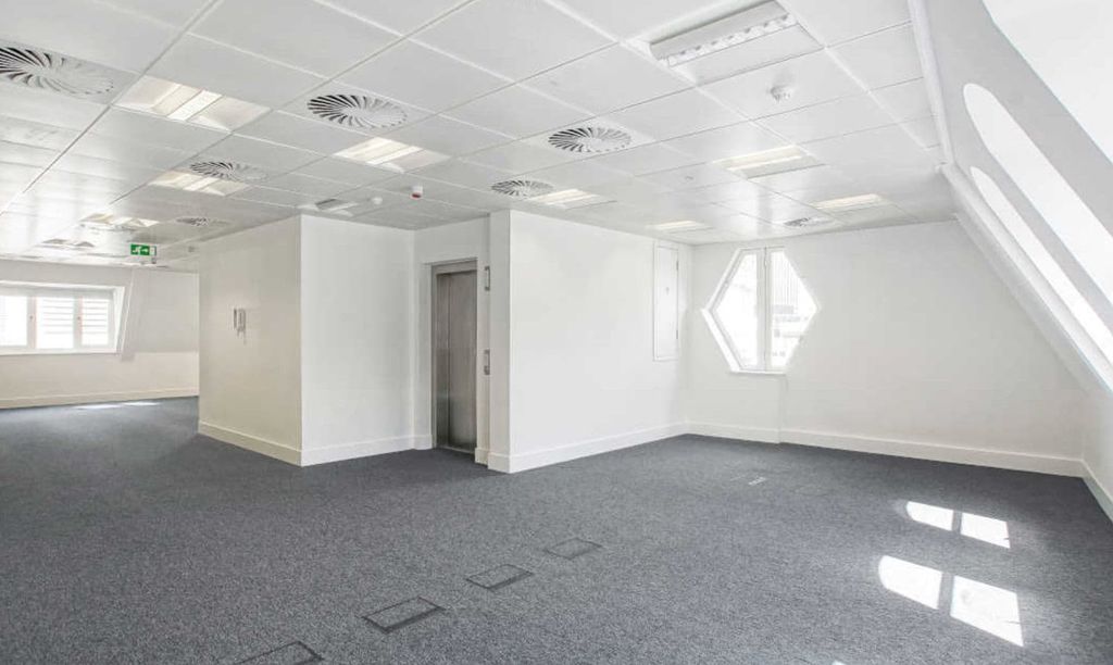 Property photo 2 of 5