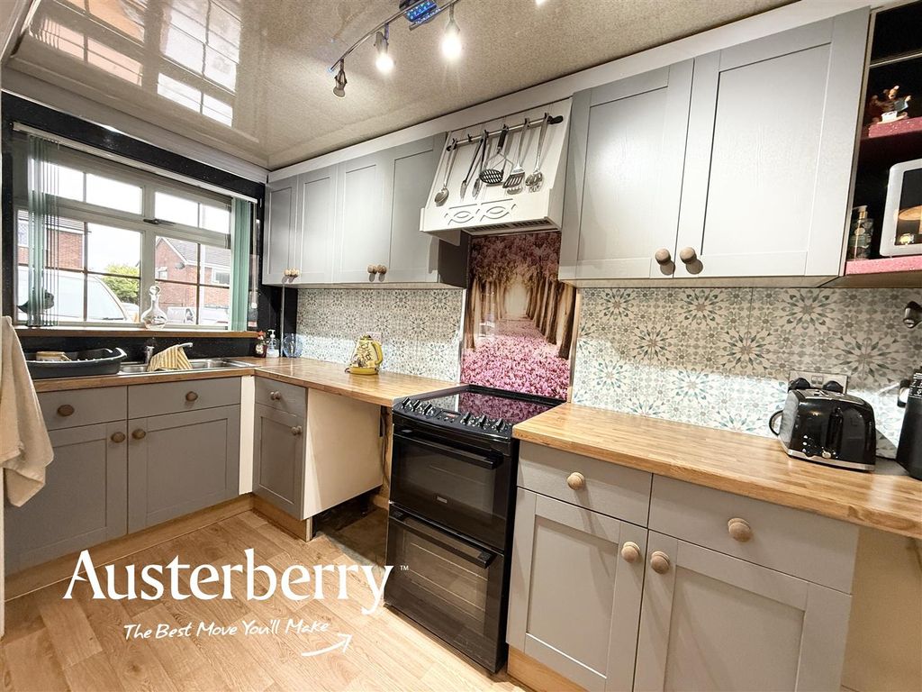 Property photo 2 of 17 Img_2771.Jpg