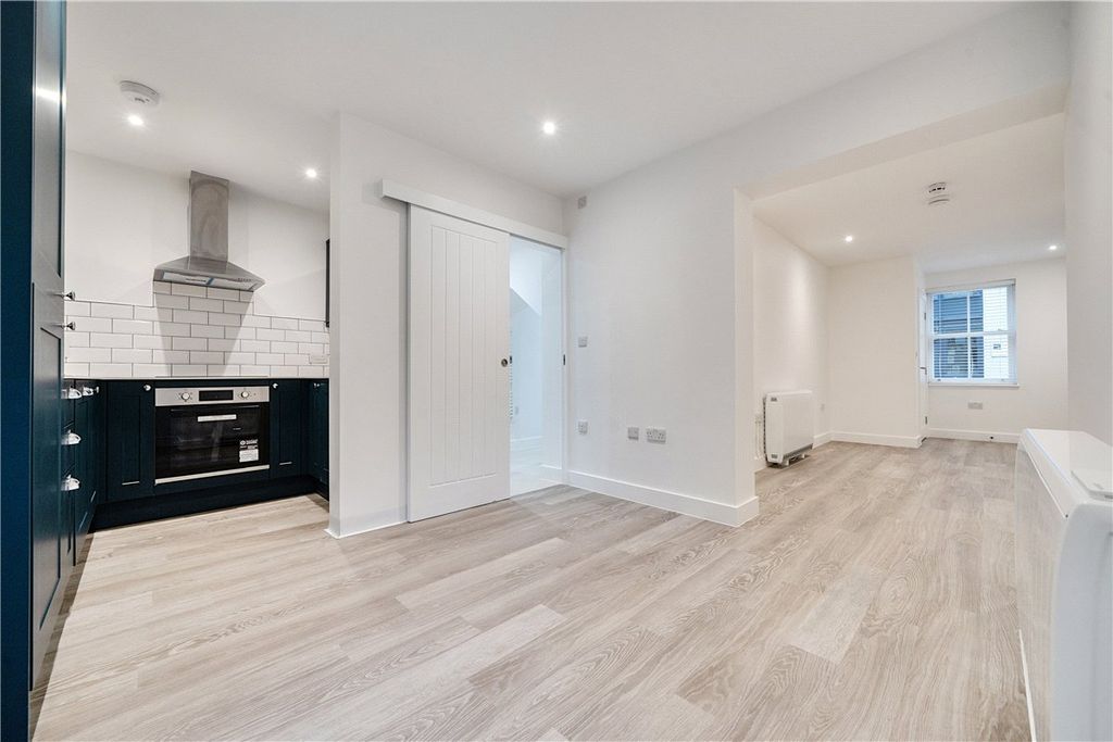 Property photo 3 of 10 Picture No. 03