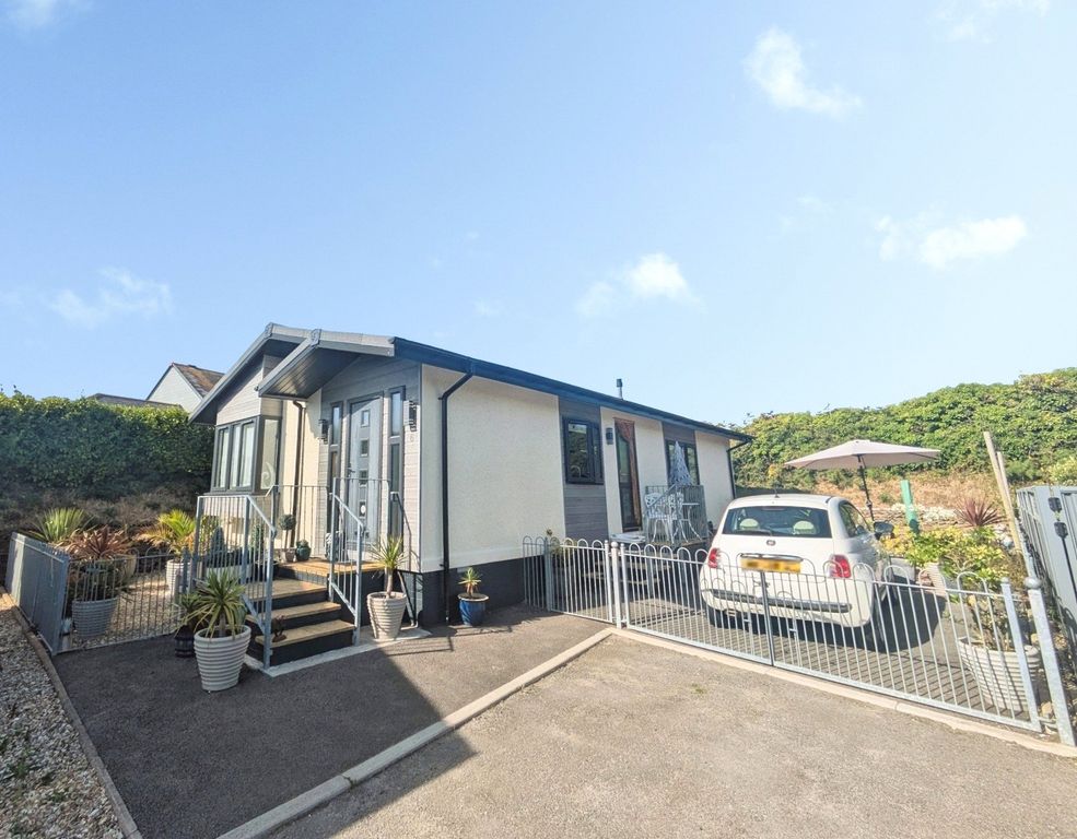 Property photo 1 of 17 Picture No. 32