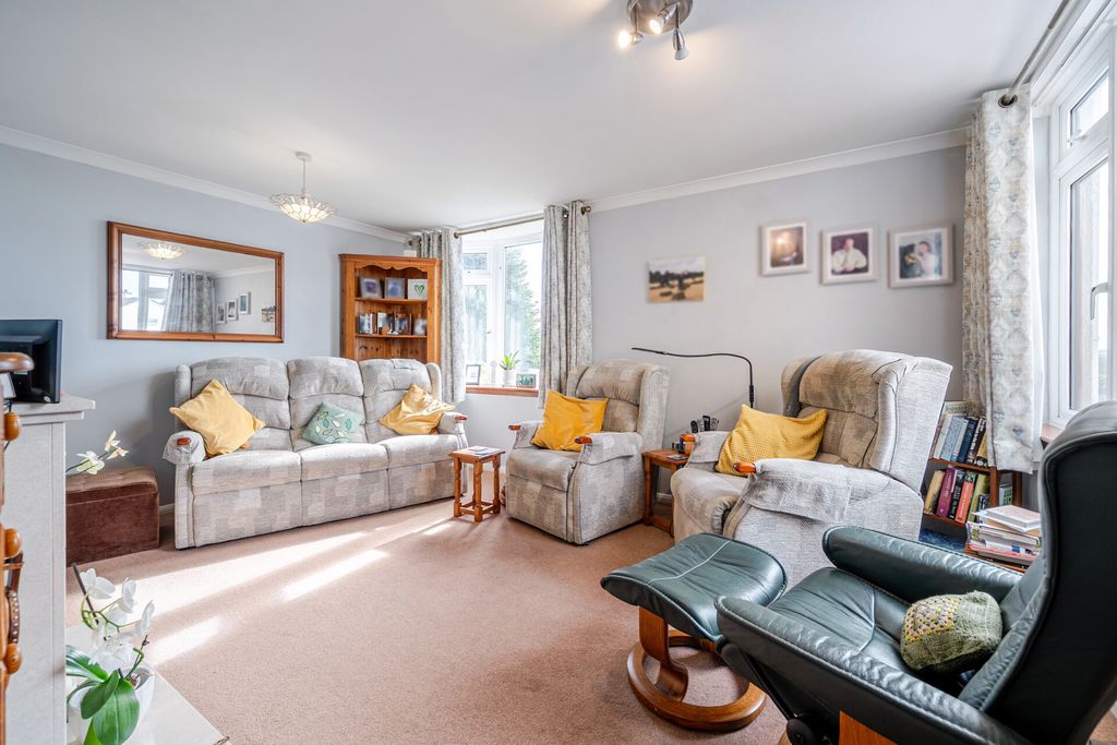 Property photo 3 of 26 1526538-16-1A0F2A...
