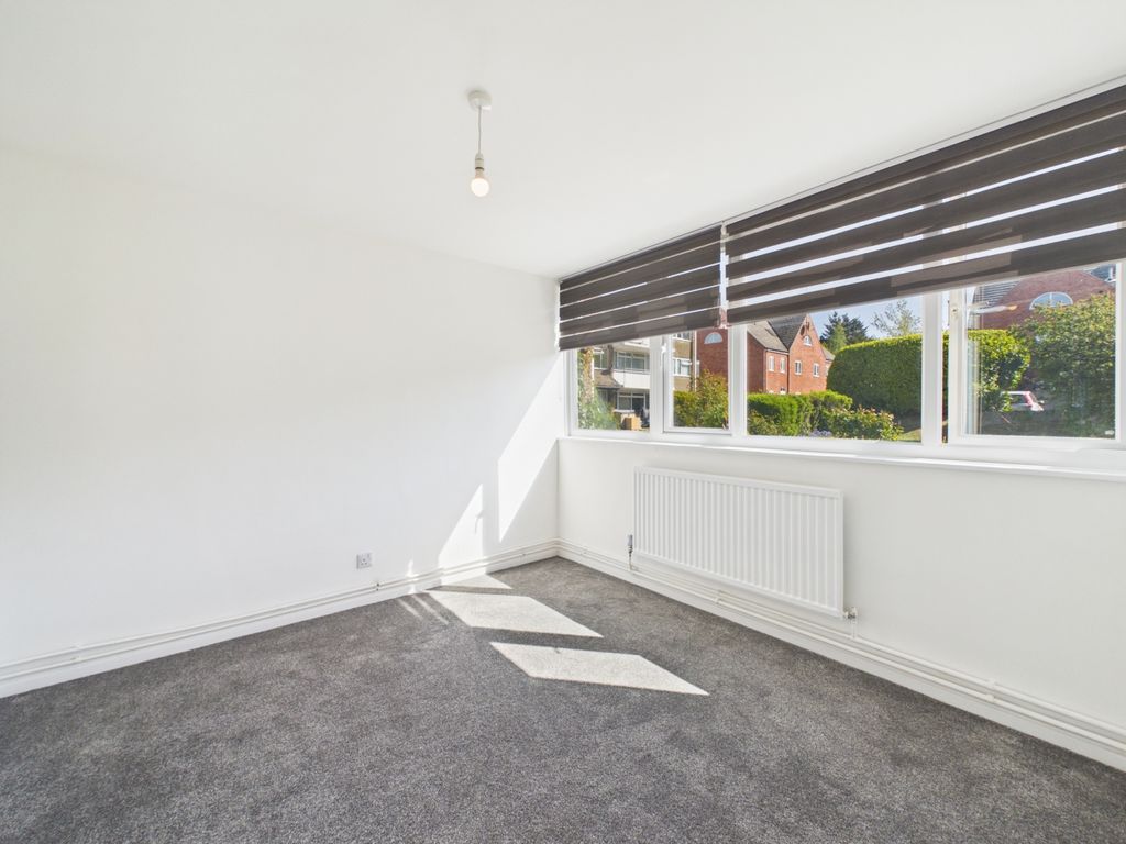 Property photo 2 of 9 Cam01791G0-Pr0228-Still001