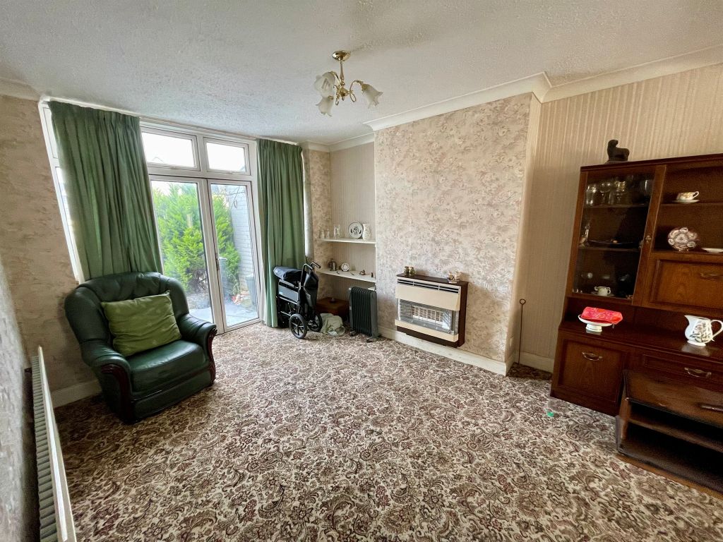 Property photo 3 of 11