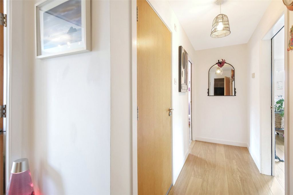 Property photo 2 of 14 Picture No. 02