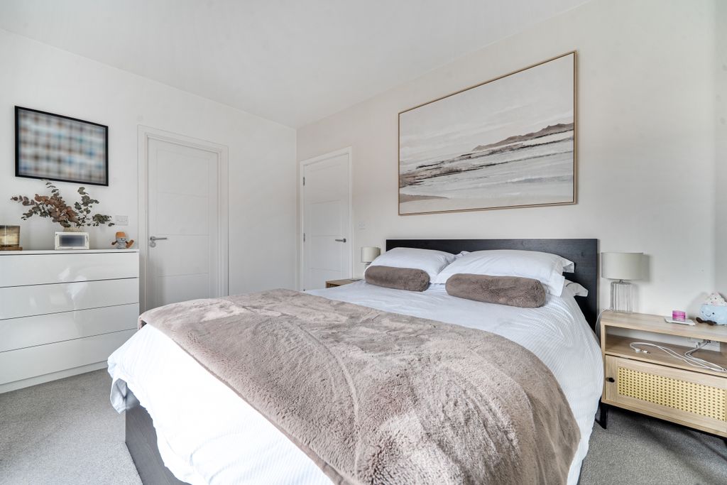 Property photo 3 of 22 1423952-7-69Aabcd...