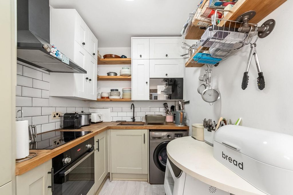 Property photo 3 of 10 3.Jpg