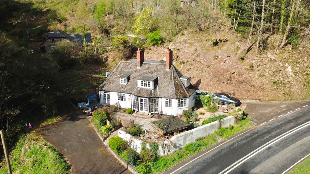 Property photo 1 of 36