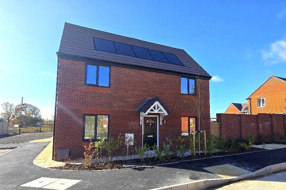 Property photo 1 of 8