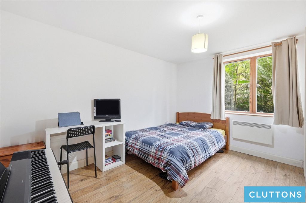 Property photo 3 of 15 Picture No. 04