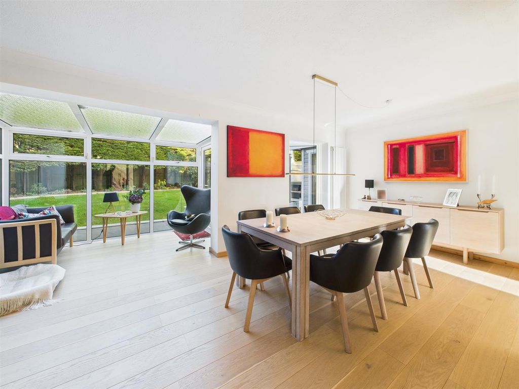 Property photo 1 of 33