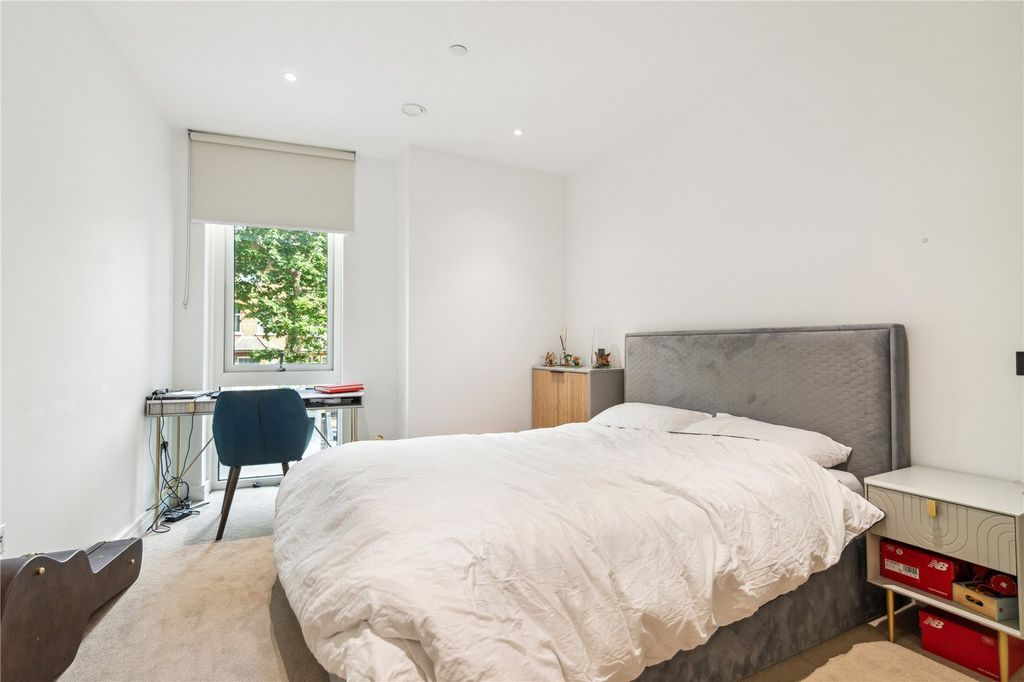 Property photo 3 of 20