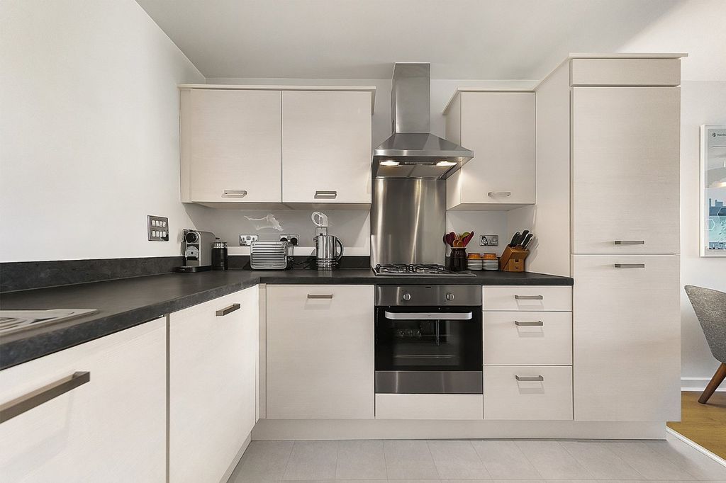 Property photo 3 of 12 Picture No. 13