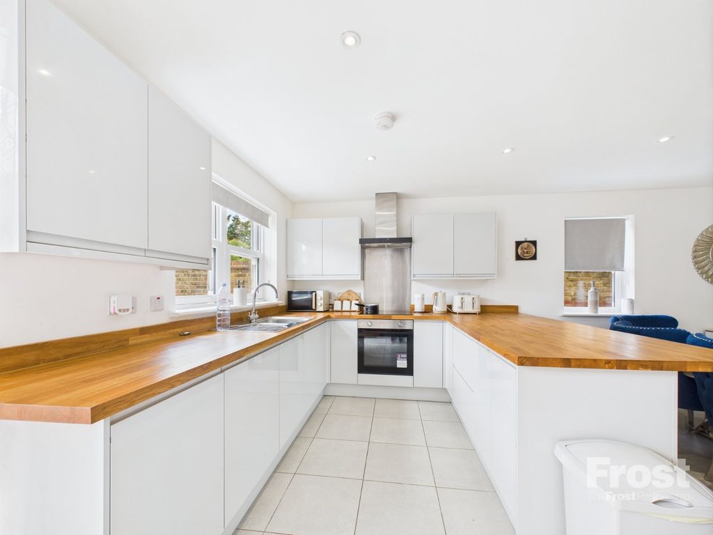 Property photo 1 of 18 Picture No. 52