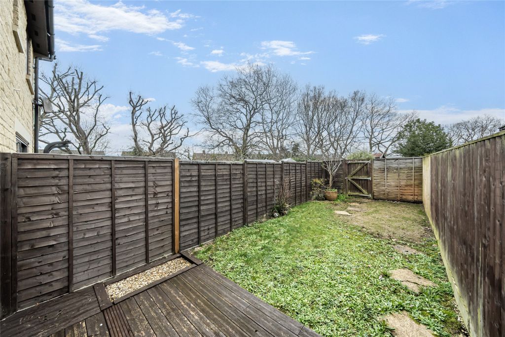 Property photo 2 of 12 Picture No. 04