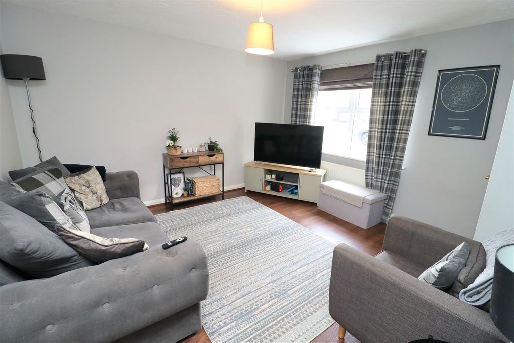 Property photo 2 of 8 Img_8370.Jpg