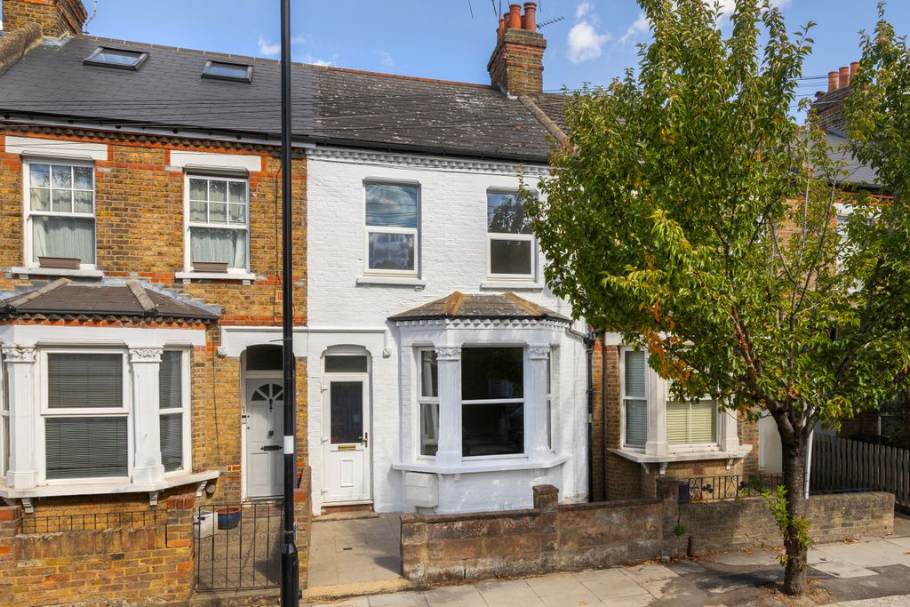 Property photo 1 of 14 External