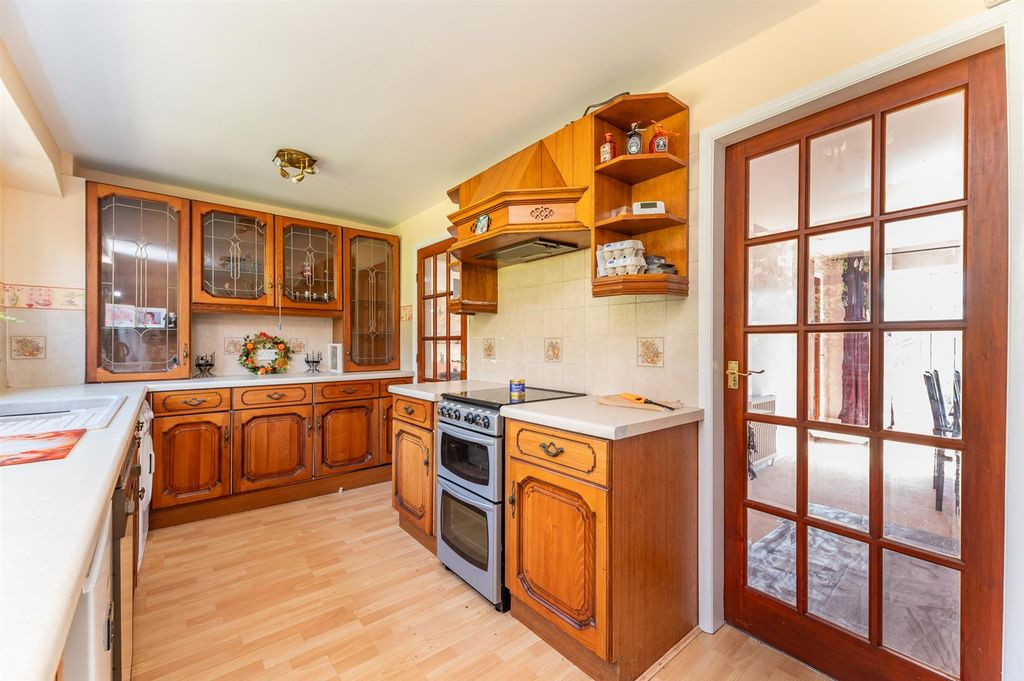 Additional image 12 of 4 bed property for saleSt. Davids Road, Otley LS21