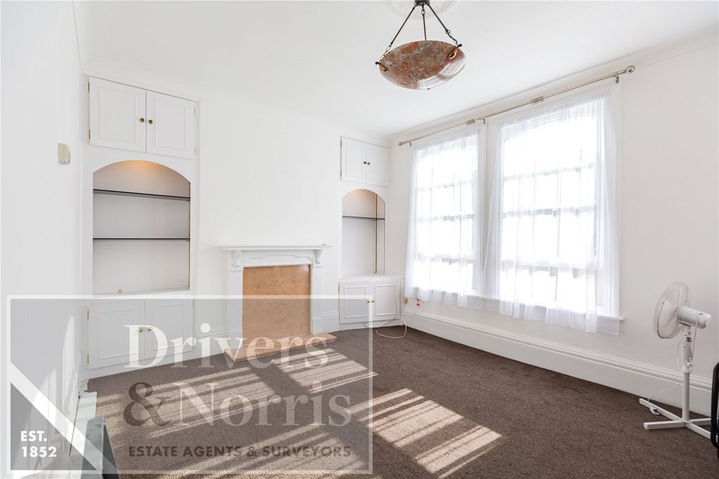 Property photo 3 of 6 Picture No. 03