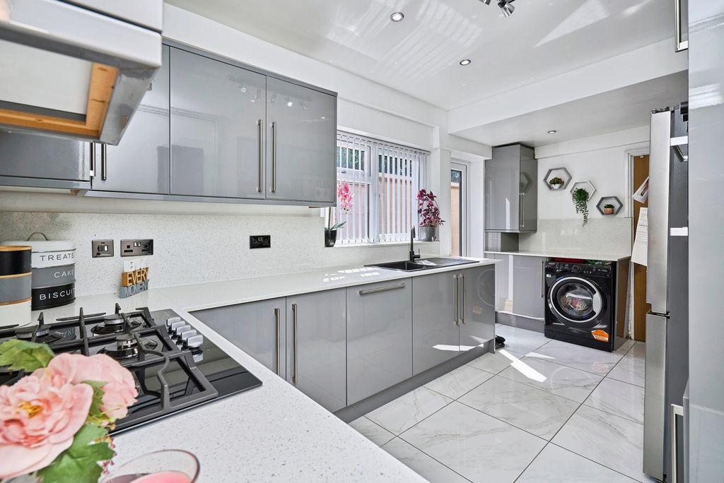 Property photo 1 of 22 Pbox-Img.Jpg