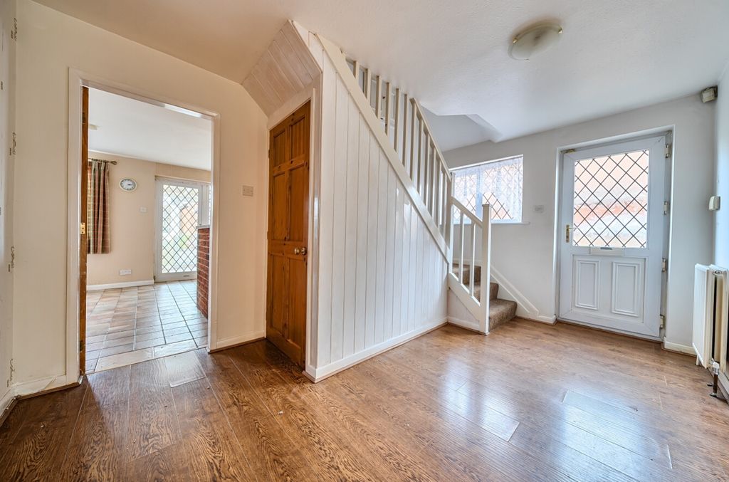 Property photo 3 of 22 1372520-12-6902254Ff15ce