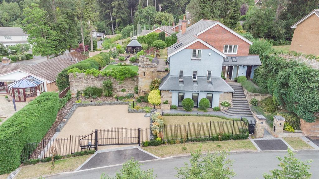 Property photo 1 of 43 8654576-Exterior13.Jpg