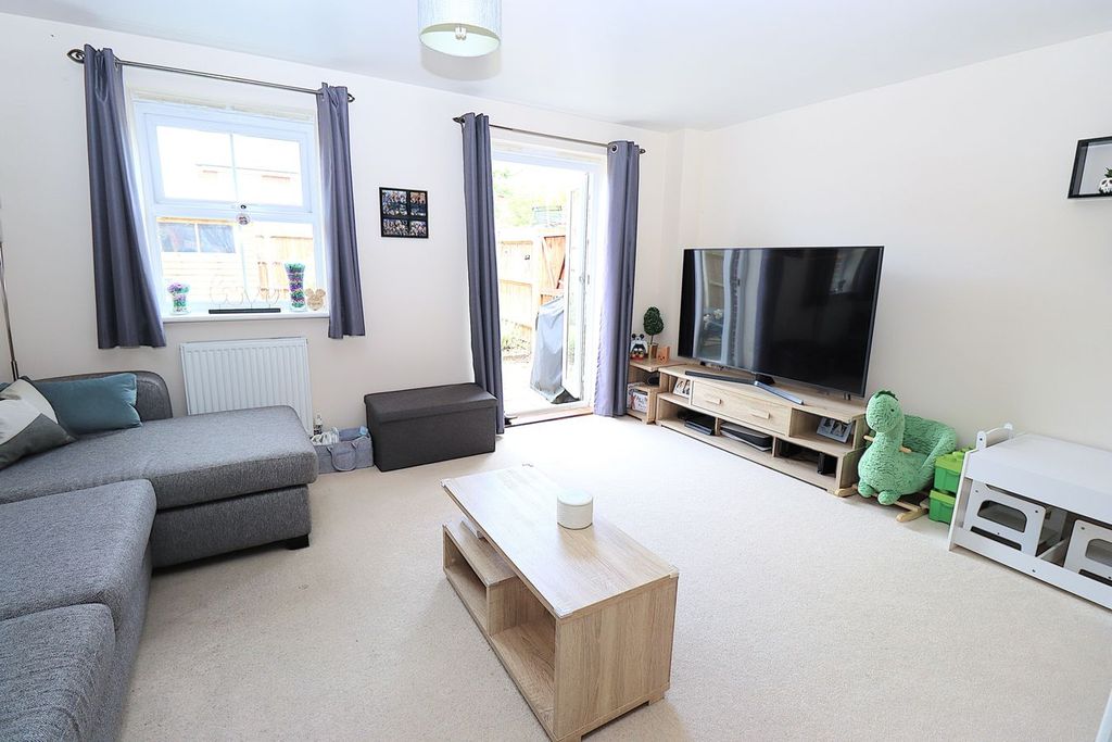 Property photo 3 of 13
