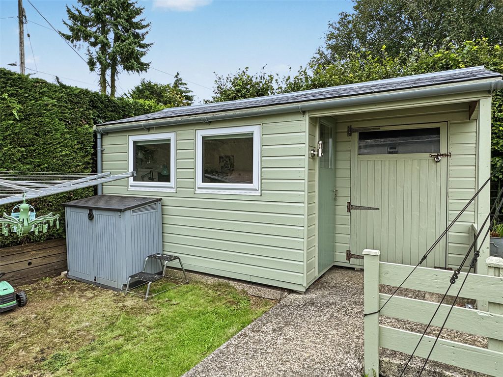 Property photo 3 of 18 Picture No. 02