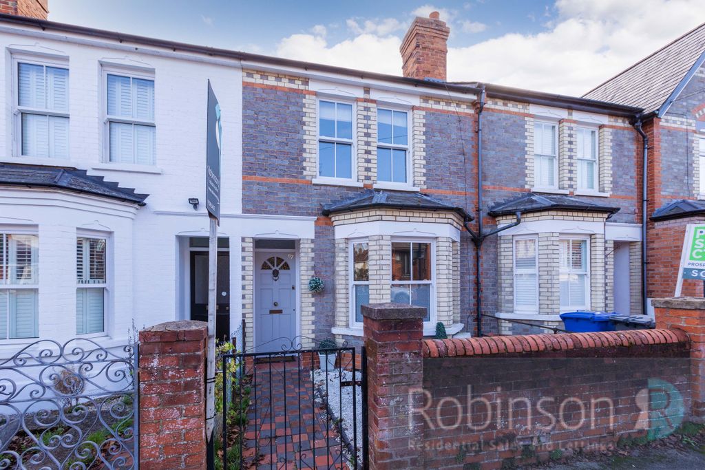 Property photo 1 of 18 67 Clare Road-4