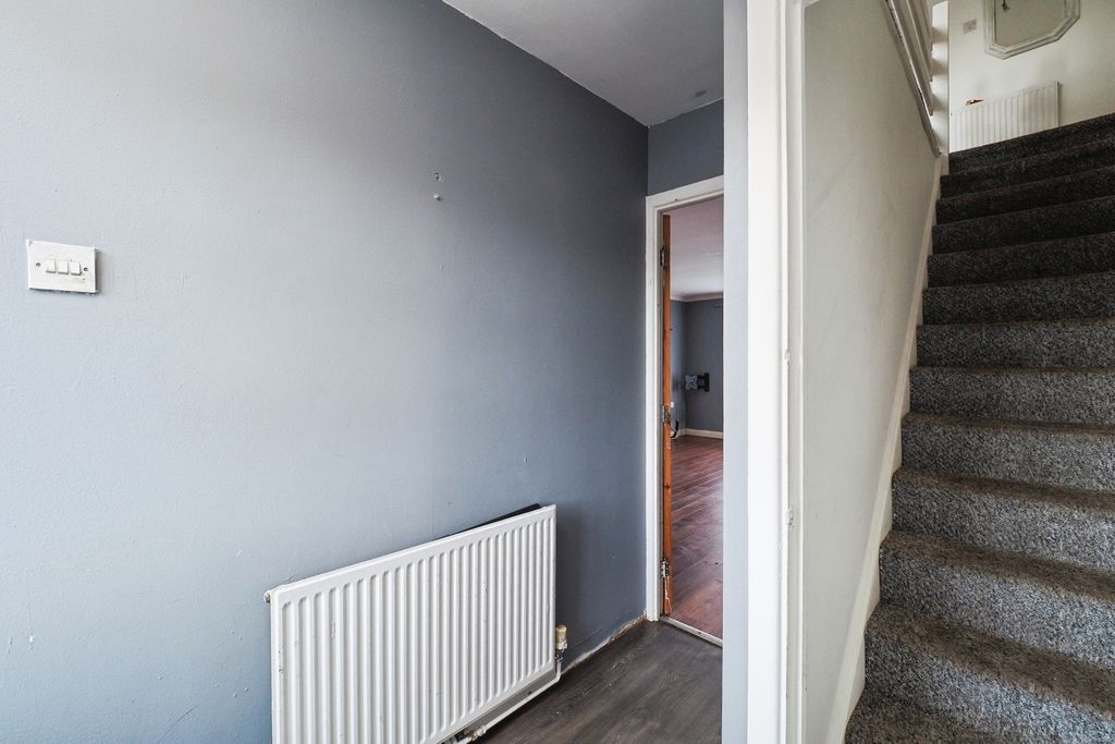 Property photo 2 of 16 Pbox-Img.Jpg