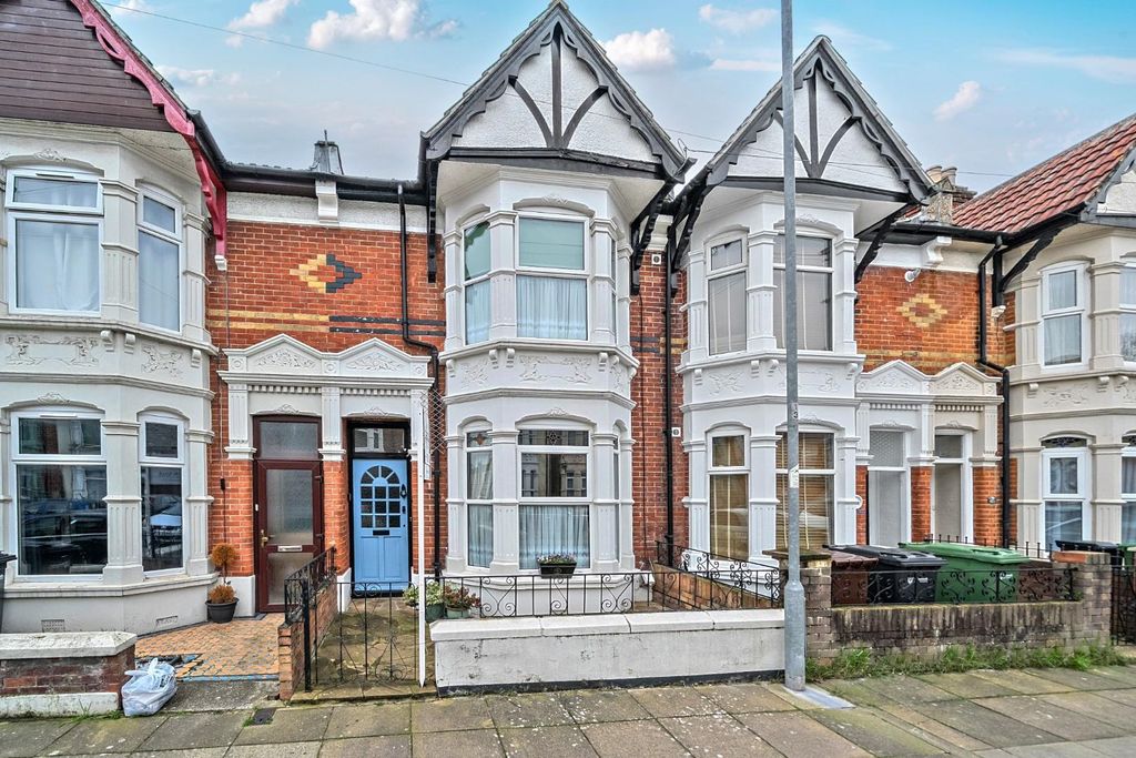 Property photo 1 of 18 1-698B3B351d4A3-1408881-20-698A24883A799-1.Jpg