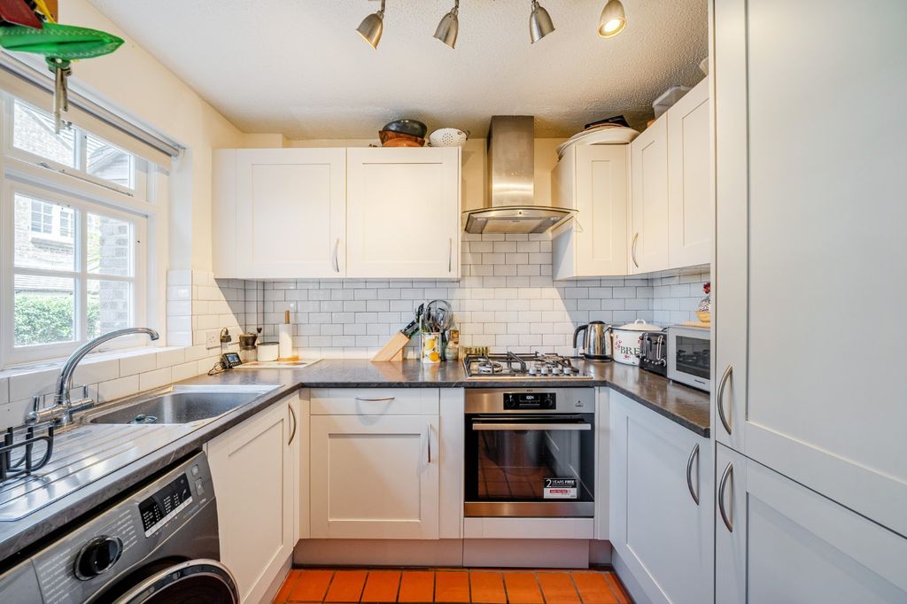 Property photo 1 of 17 Picture No. 14