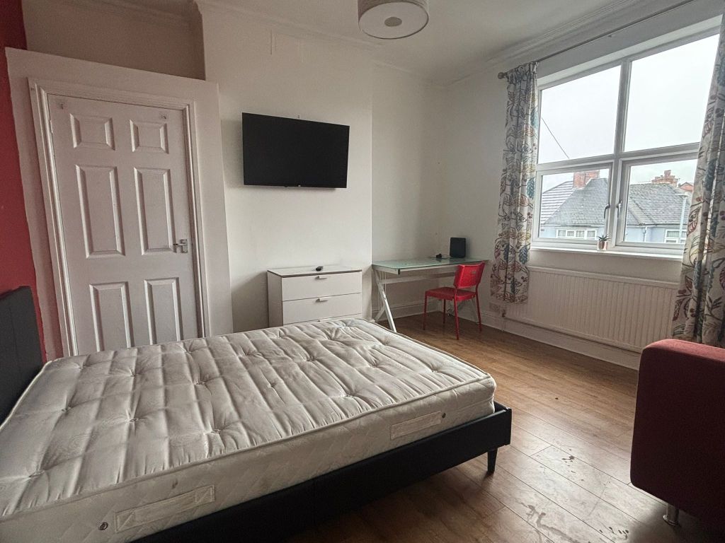 Property photo 3 of 8