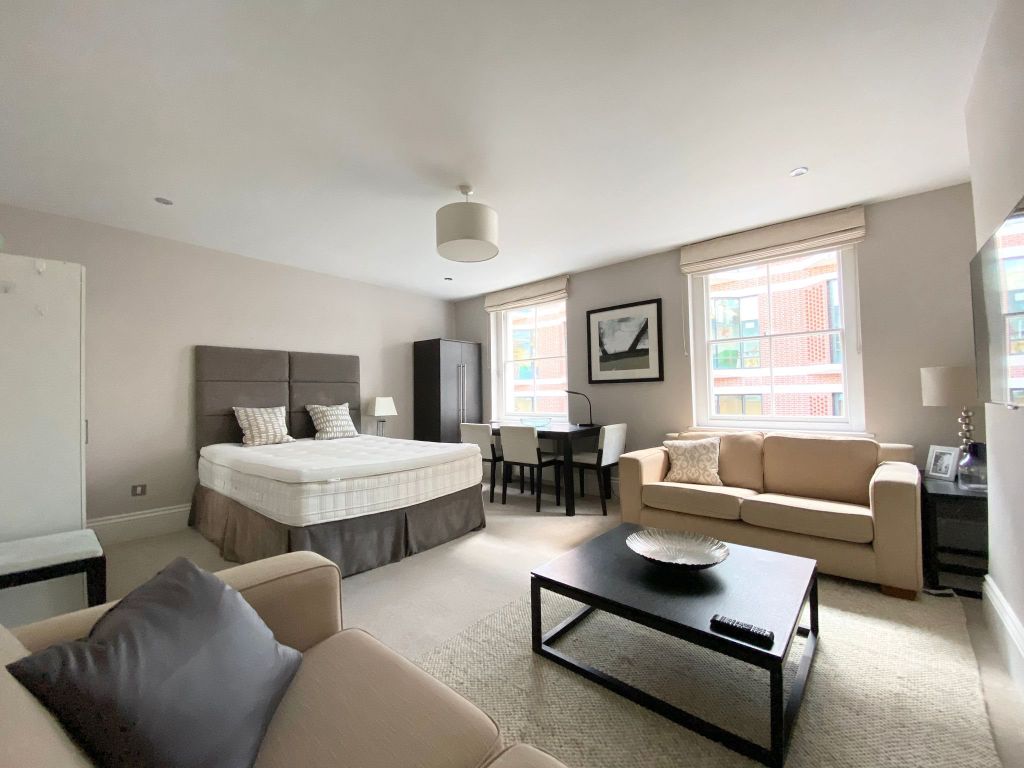Property photo 3 of 13 Reception/Bed 3
