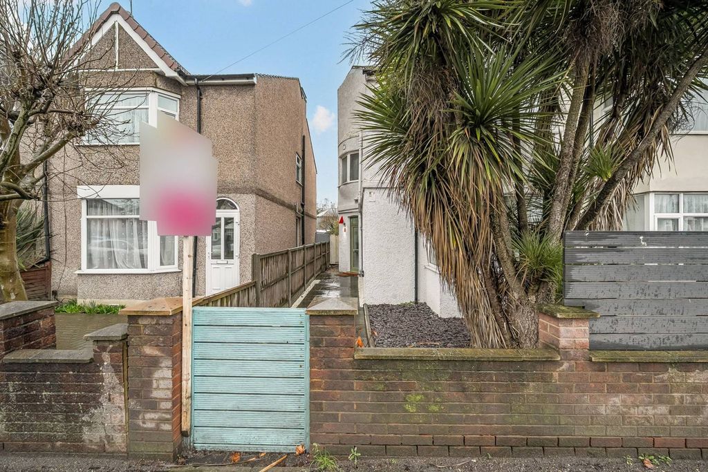 Property photo 1 of 24