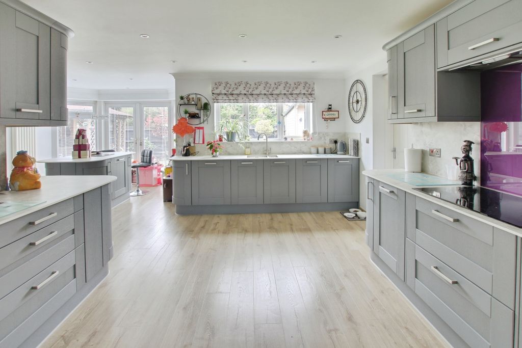 Additional image 13 of 4 bed detached house for saleShaftesbury Avenue, March PE15