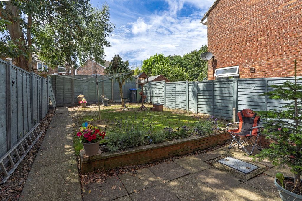 Property photo 2 of 17 Picture No. 18