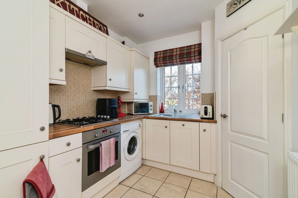 Property photo 2 of 18 Pbox-Img.Jpg