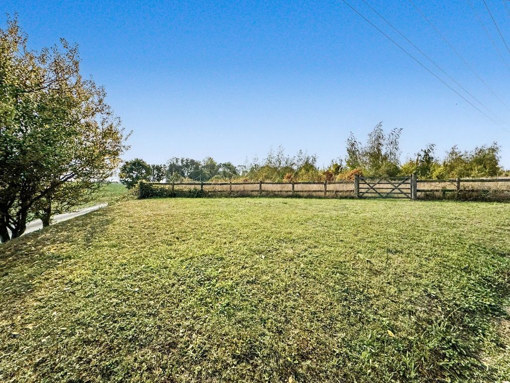 Property photo 2 of 50