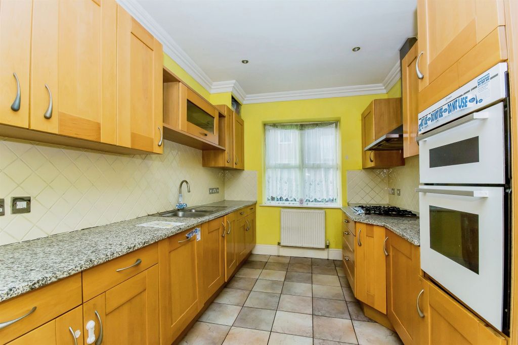 Property photo 3 of 13