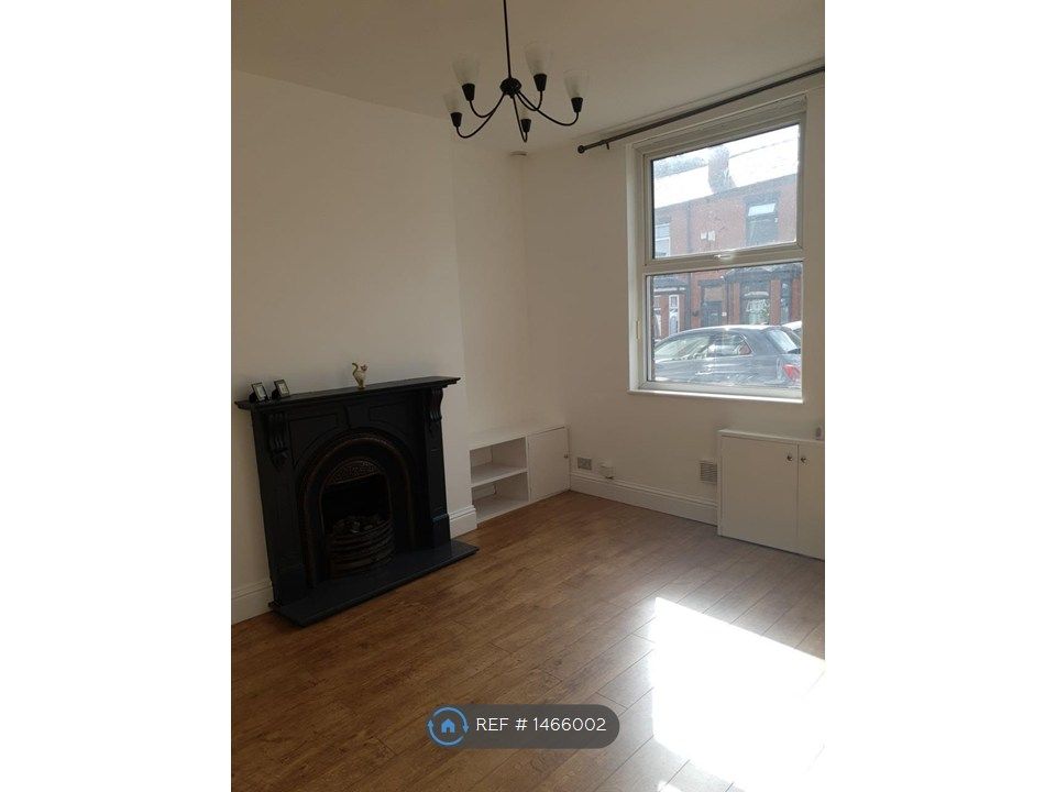 Property photo 2 of 10 Lounge