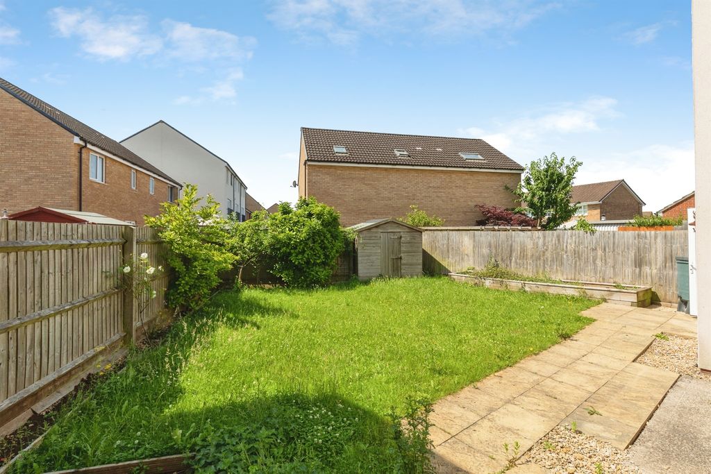 Property photo 3 of 19